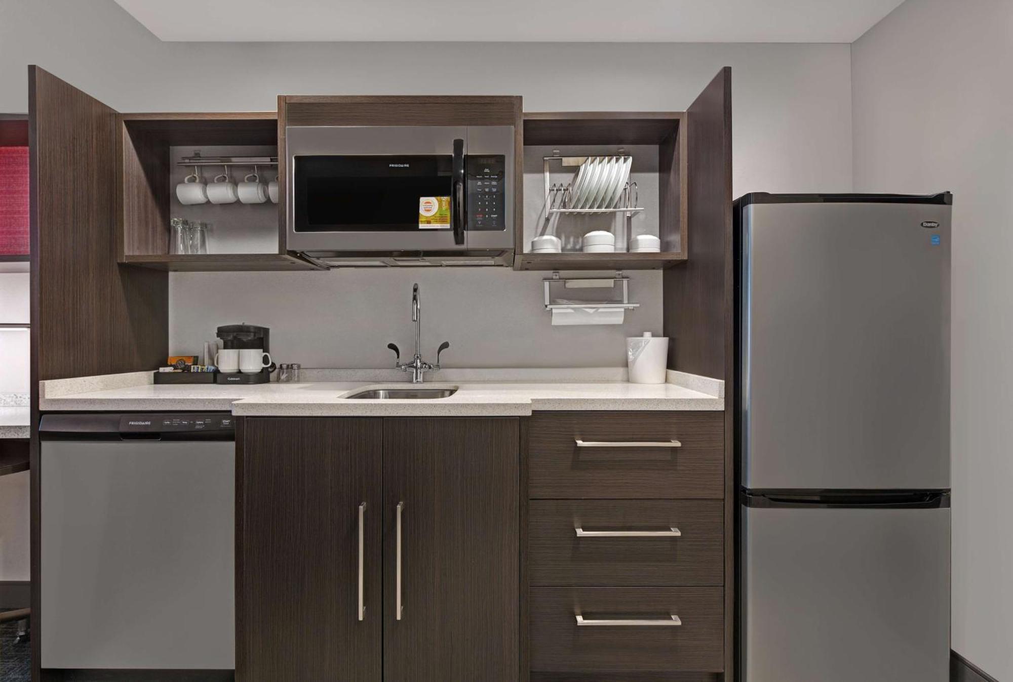 Home2 By Hilton Wolfchase Galleria 3*